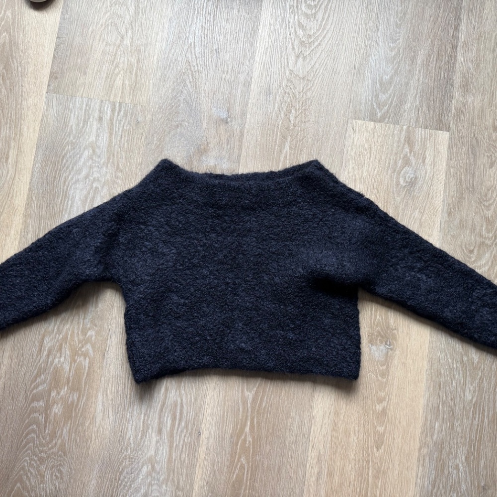 Nickie Boucle Sweater - Picture 6 of 6